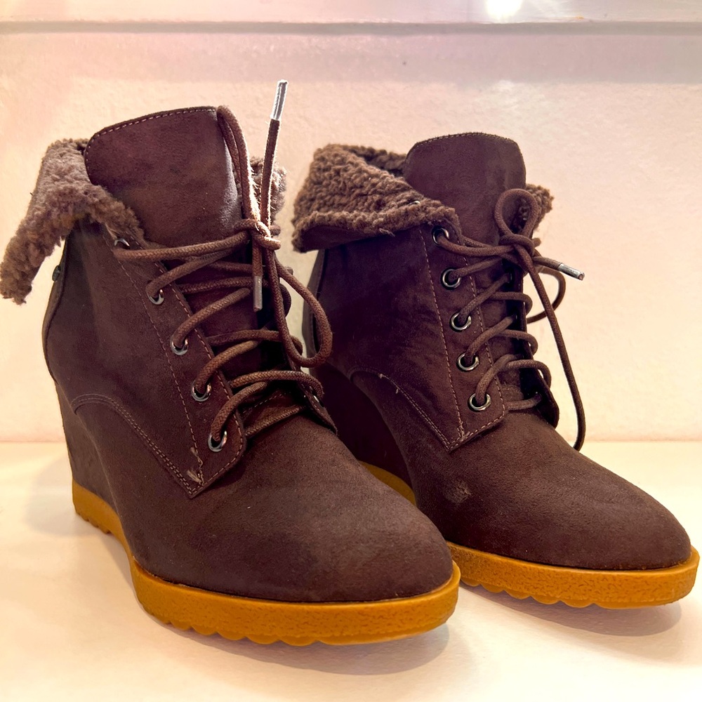 DANA BUCHMAN | laced brown wedges